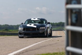 Mustang Dark Horse R